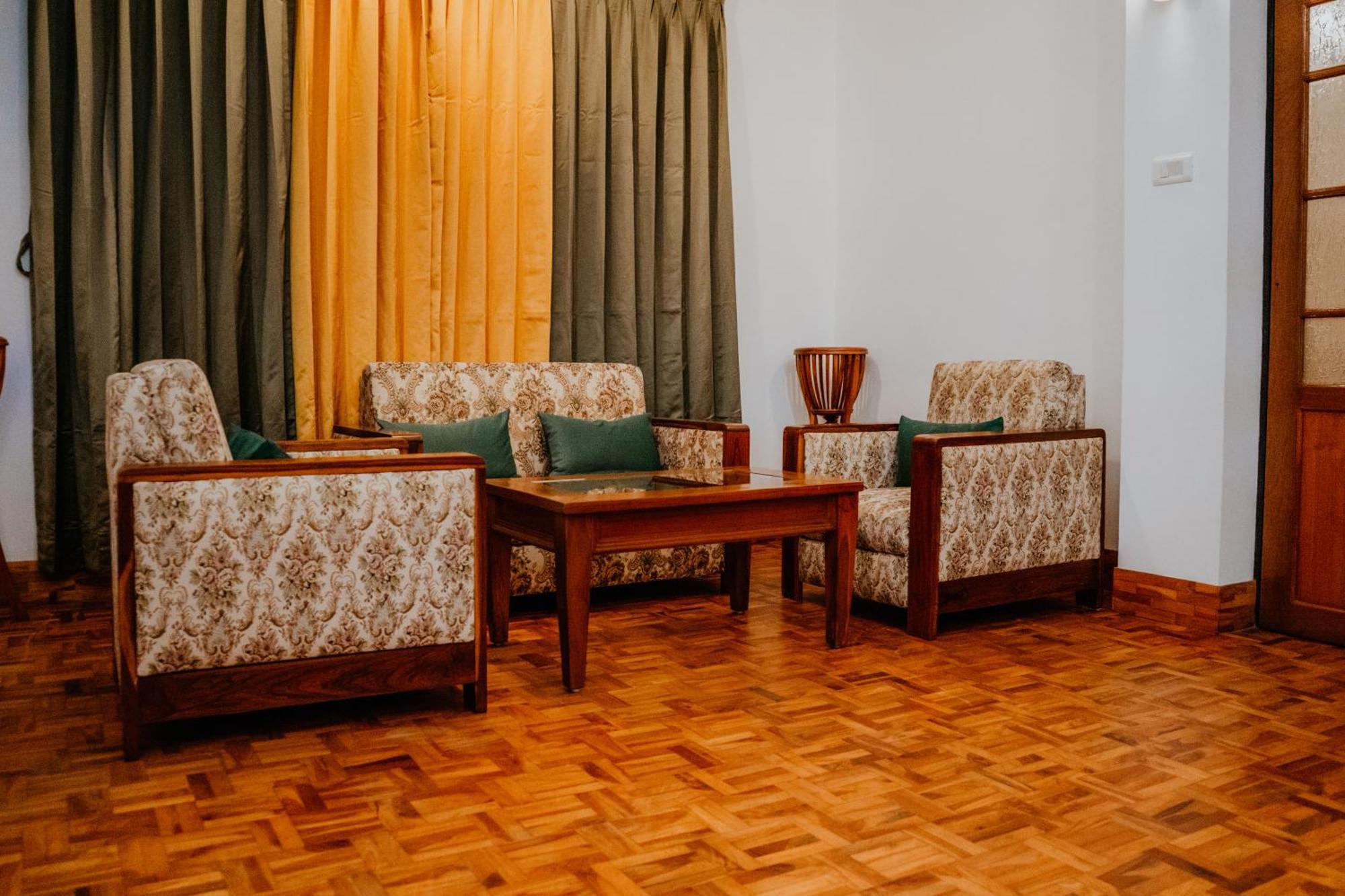 Hotel Tashi Palace à Gangtok Extérieur photo